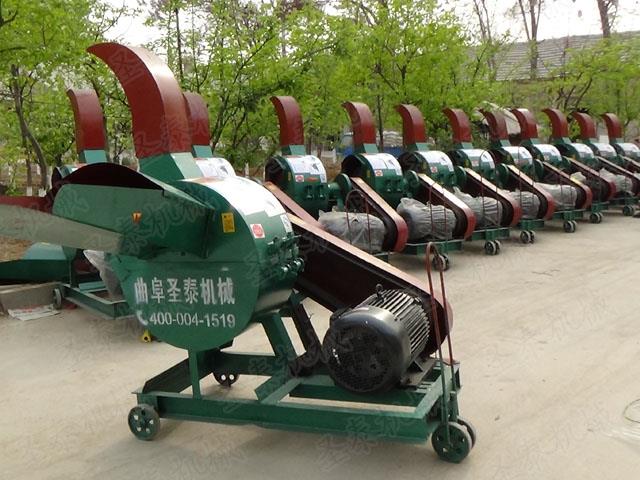 養殖揉（róu）搓機加工出的飼料（liào）柔軟、均勻，沒有硬食。牛羊采食後利於消化（huà）吸收