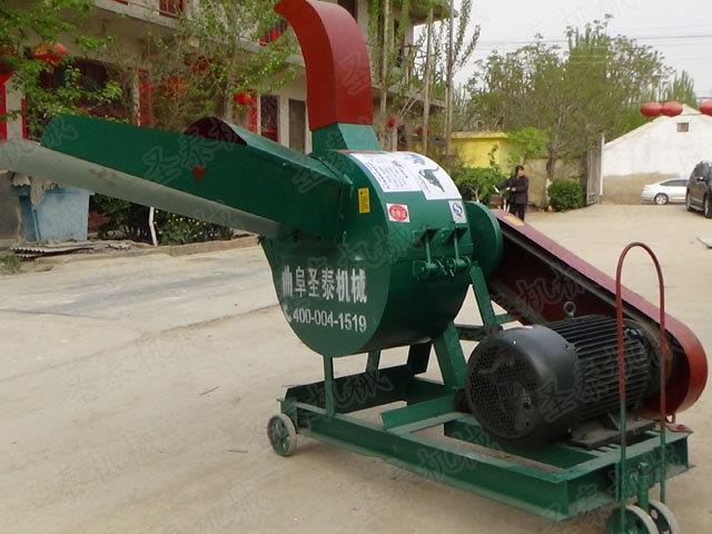 新（xīn）款秸（jiē）稈揉（róu）搓機（jī）具有操作方便、安全可靠、生（shēng）產效率高等特點