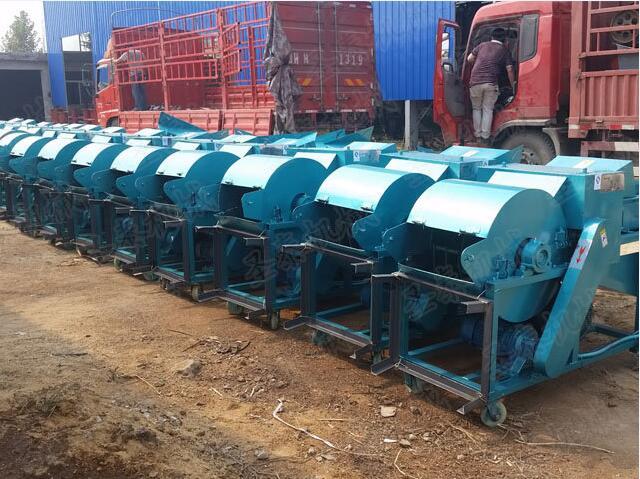 多功能鍘草粉碎（suì）揉搓機采用高速切削的（de）原理一次性粉碎成絲狀