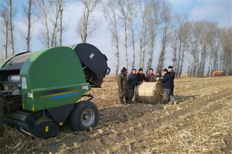 秸稈（gǎn）打捆機