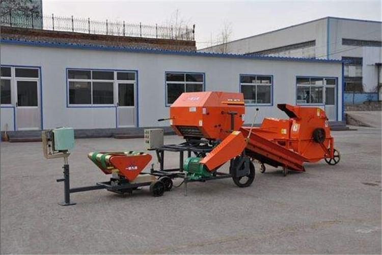 想要打捆包膜機保持柴油幹（gàn）淨，我們較早是把購回（huí）來的柴油（yóu）靜置沉（chén）澱96小時以上，再就是（shì）加（jiā）油時將漏鬥（dòu）加濾網，再加一層綢布