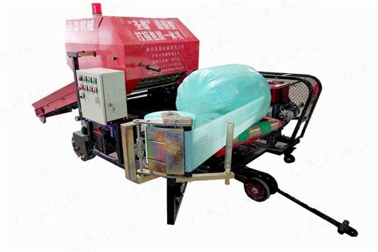 打捆包（bāo）膜（mó）機與動力機器裝備好後，開至（zhì）收割完畢的麥田內，檢查動力機械的動力與打捆機是否接觸（chù）完好